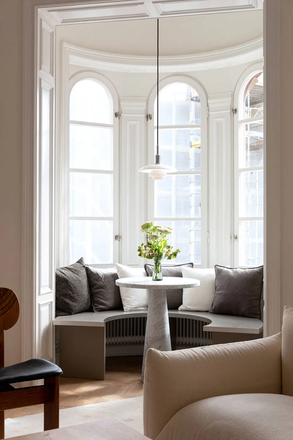 Designmöbel und modernes Kunst: Helle Wohnung in Stockholm - Gallery image 11