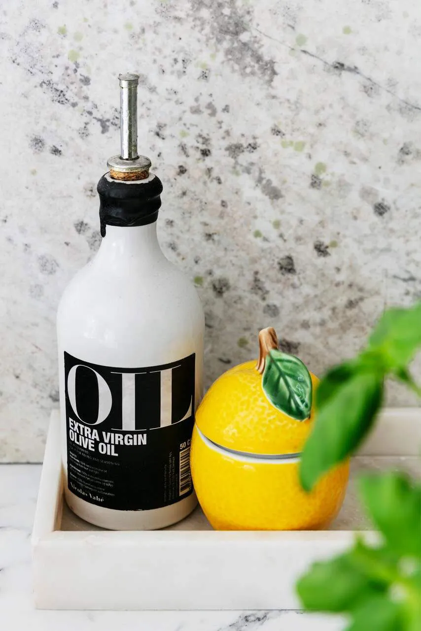 Une belle maison de campagne blanche en Suède avec des intérieurs modernes et chaleureux - Gallery image 5