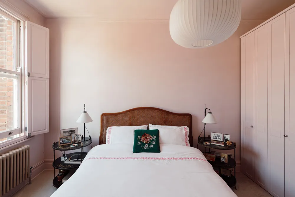 Mint Walls, Yellow Kitchen and Orange Sofa: Modern Interior in a London Townhouse - Gallery image 14