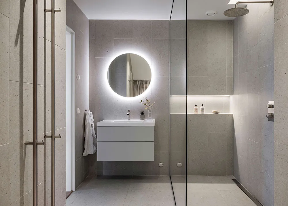 Японские мотивы в просторной мансардной квартире в Швеции - Gallery image 25