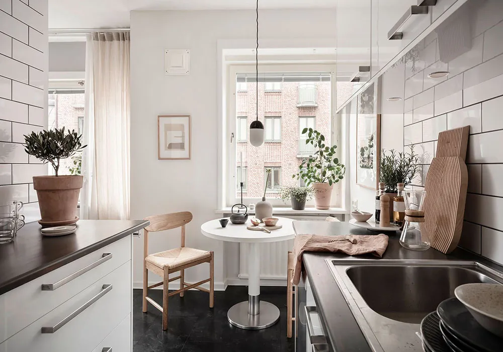 Budgetfreundlicher, aber angenehmer Interior einer kleinen Wohnung in Schweden (36 qm) - Gallery image 13