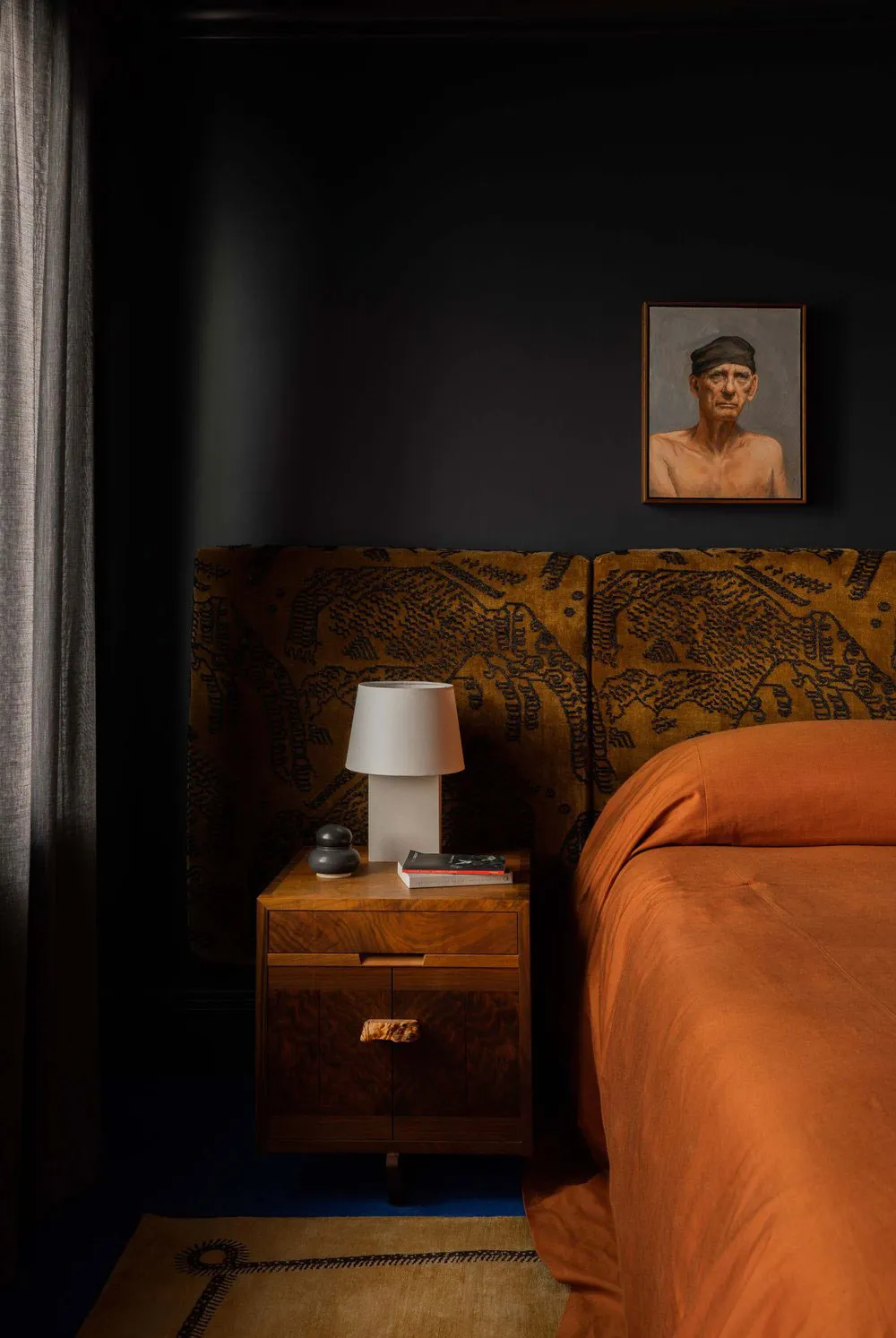 Diseño ecléctico y dormitorio en negro: casa inusual en San Francisco - Gallery image 11