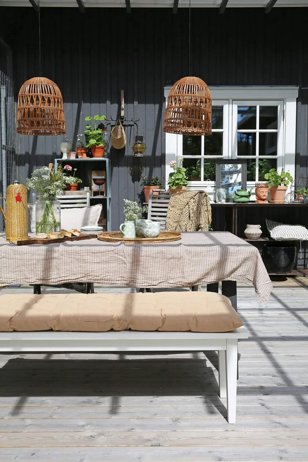 Reizvoller schwarzer Hüttenplatz am Waldrand in Schweden - Gallery image 3