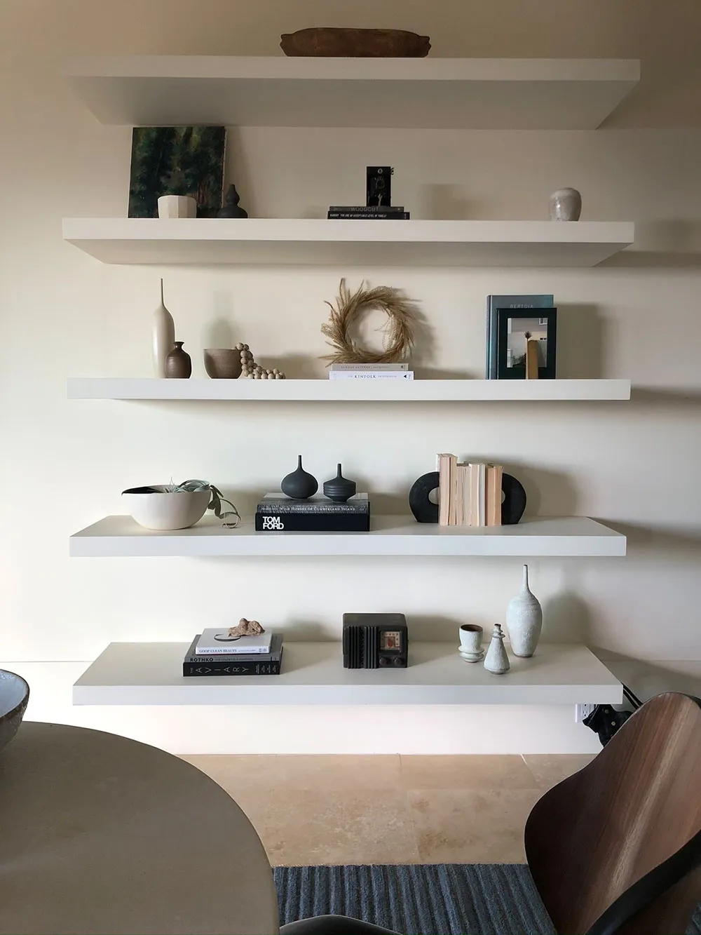 Невероятные виды на долину и спокойный натуральный дизайн: дом в Калифорнии - Gallery image 8