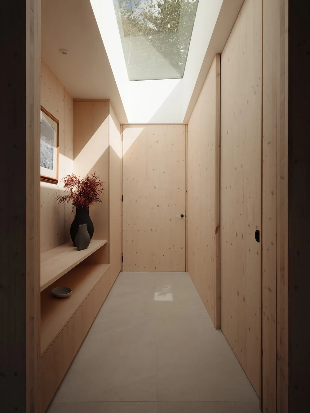 Calor de madera natural y diseño minimalista: casa moderna en Escocia - Gallery image 15