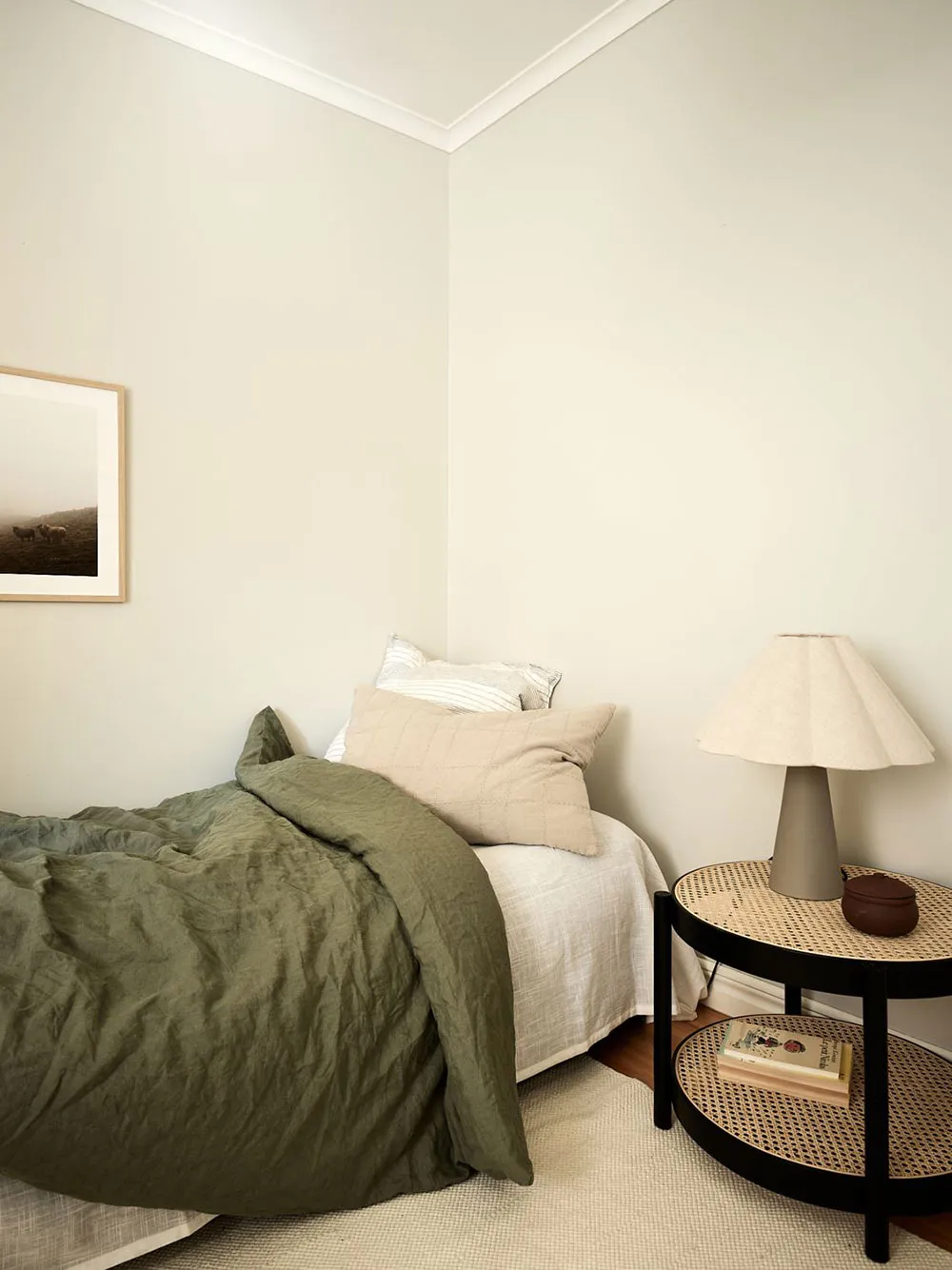 Fenêtre de mansarde luxueuse dans le design d'une appartement à deux étages à Gotenburg (83 m²) - Gallery image 16