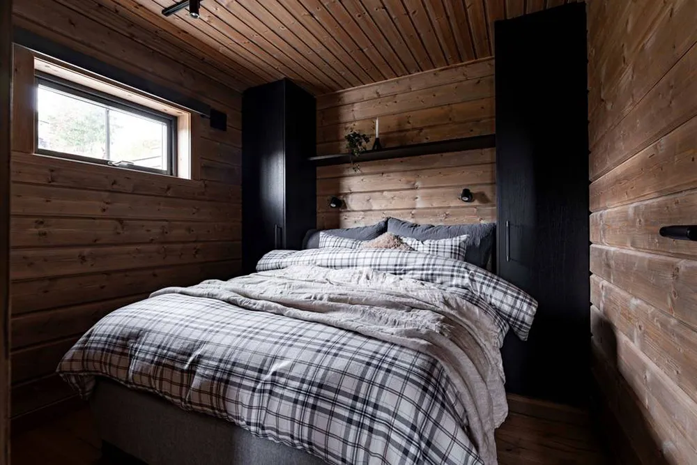 स्वीडन में स्थित एक आधुनिक शैली का घर, जिसमें काले रंग की फर्नीचर है (क्षेत्रफल: 102 वर्ग मीटर) - Gallery image 10