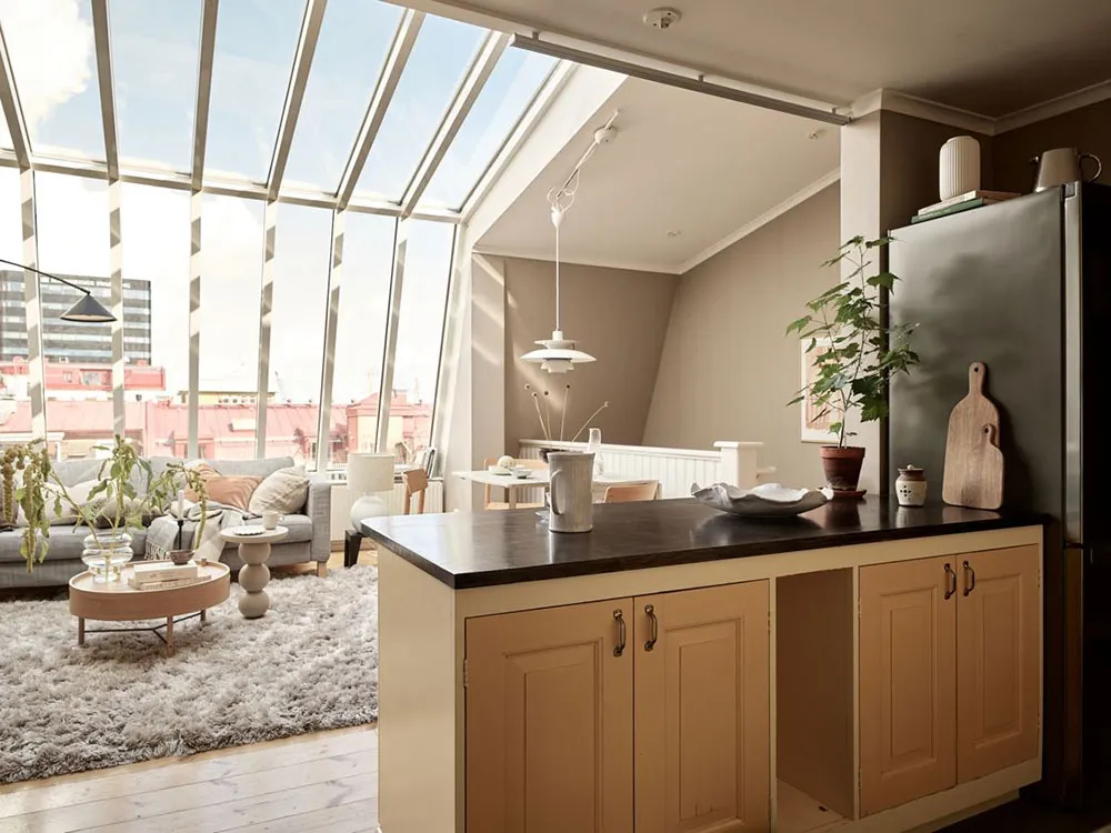 Fenêtre de mansarde luxueuse dans le design d'une appartement à deux étages à Gotenburg (83 m²) - Gallery image 18