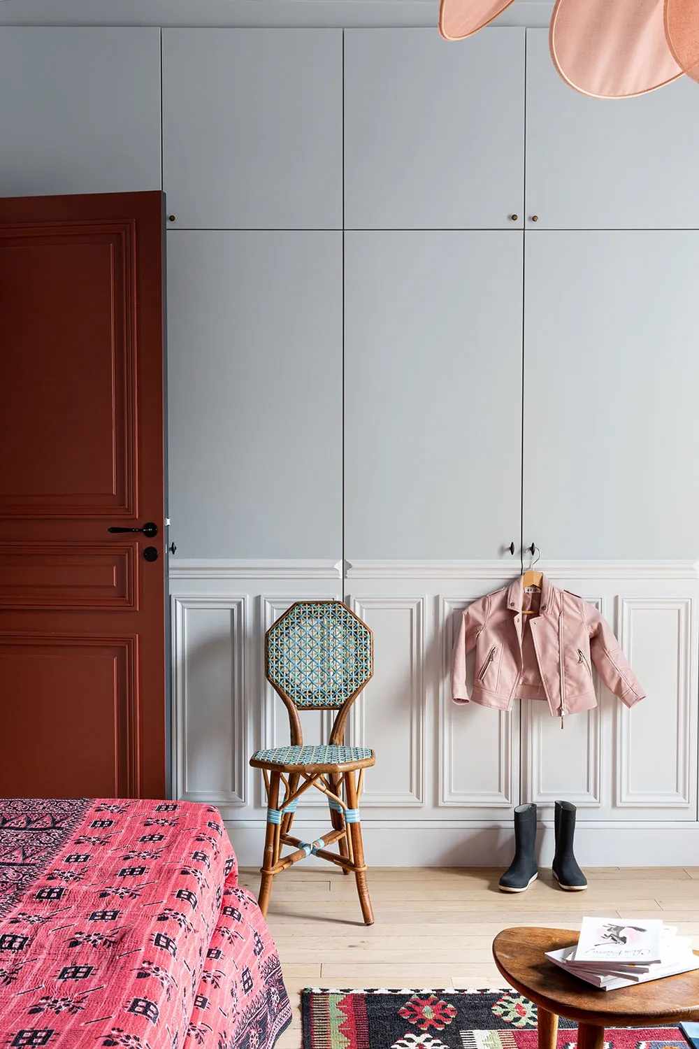 Beautiful Apartments with Charming Bright Interiors for Families in Paris - Gallery image 10