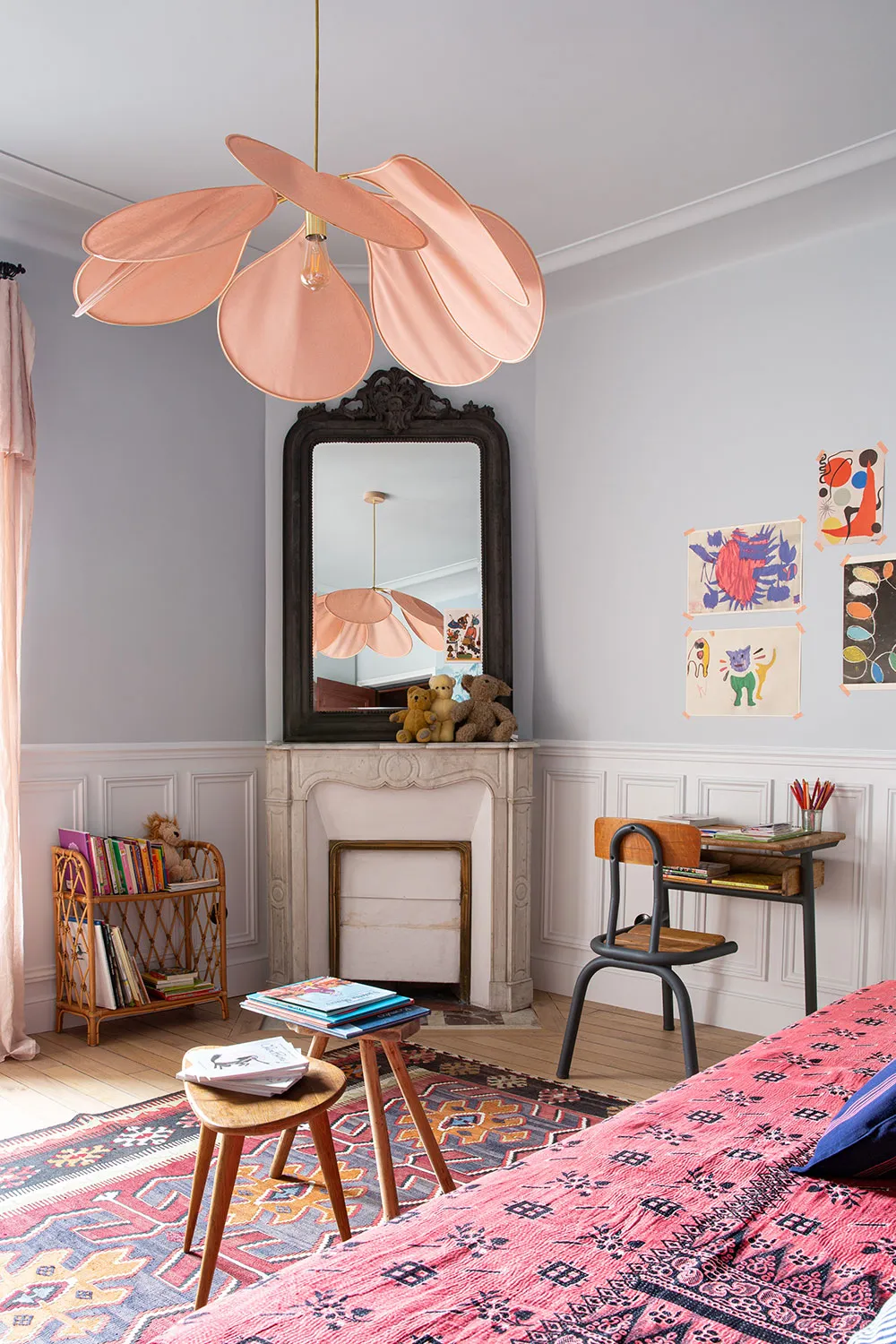 Beautiful Apartments with Charming Bright Interiors for Families in Paris - Gallery image 9