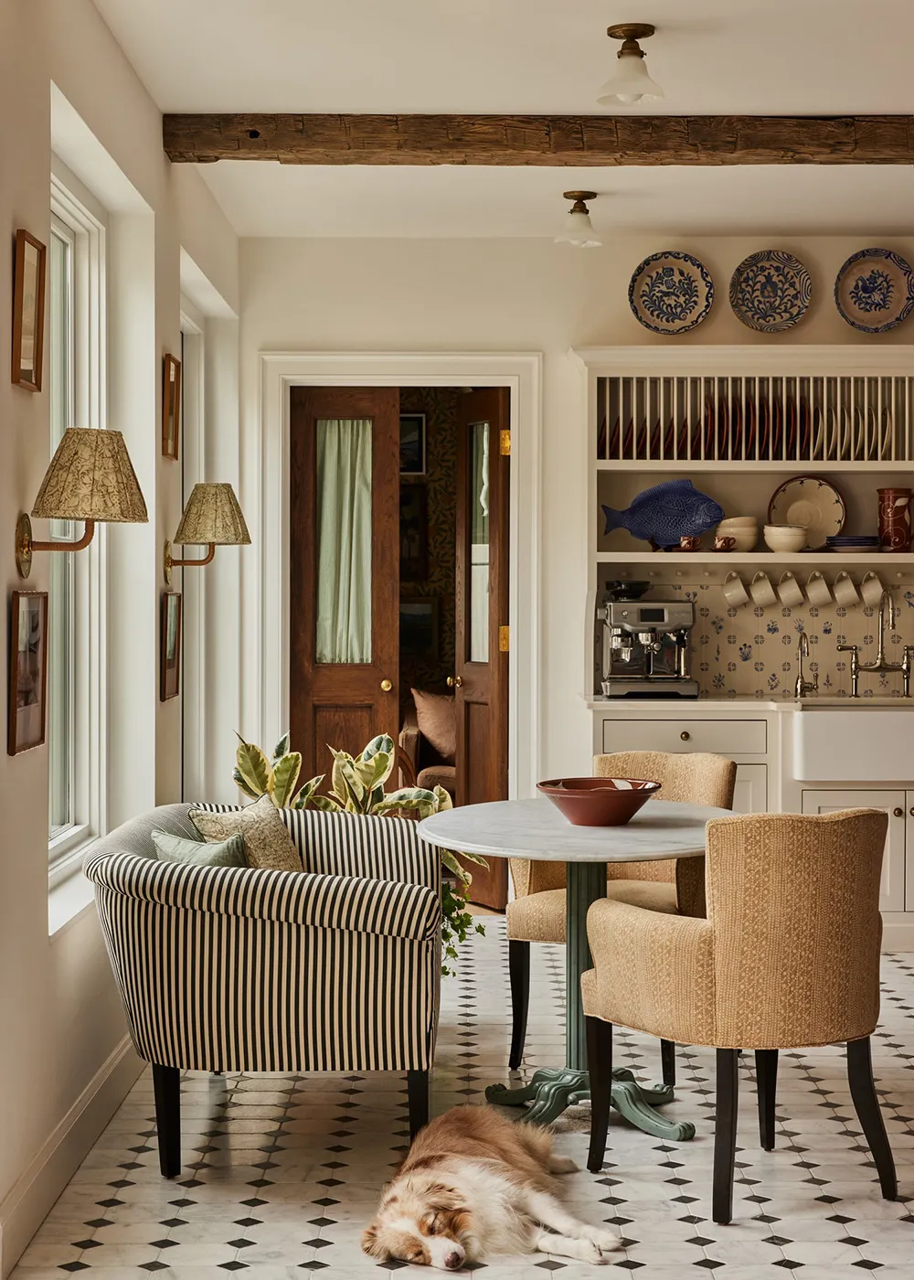 Diseño estadounidense moderno y elegante en nuevas obras de Nicole Franzen - Gallery image 37