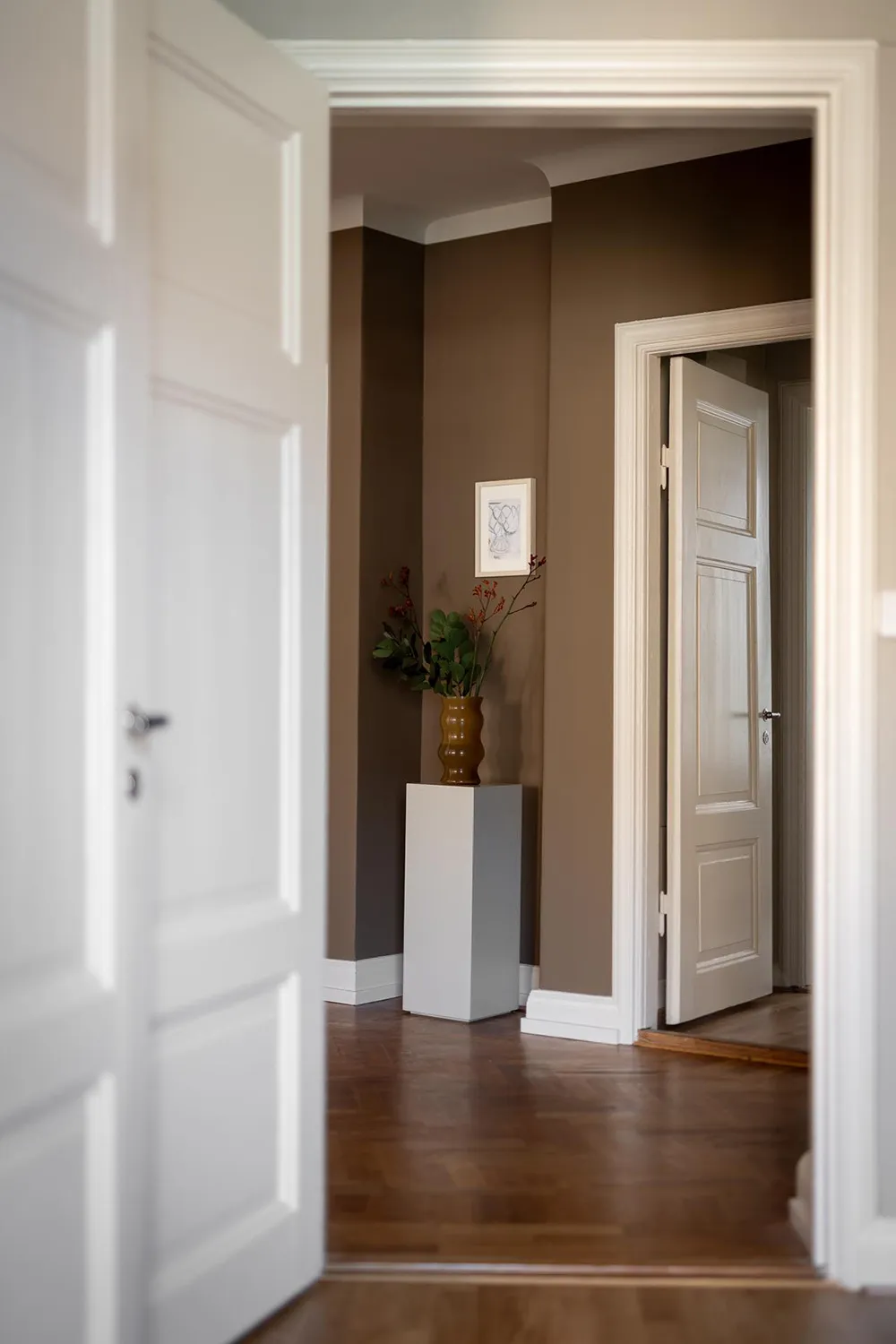 Couleurs d'automne dans le design d'un appartement scandinave (69 m²) - Gallery image 26