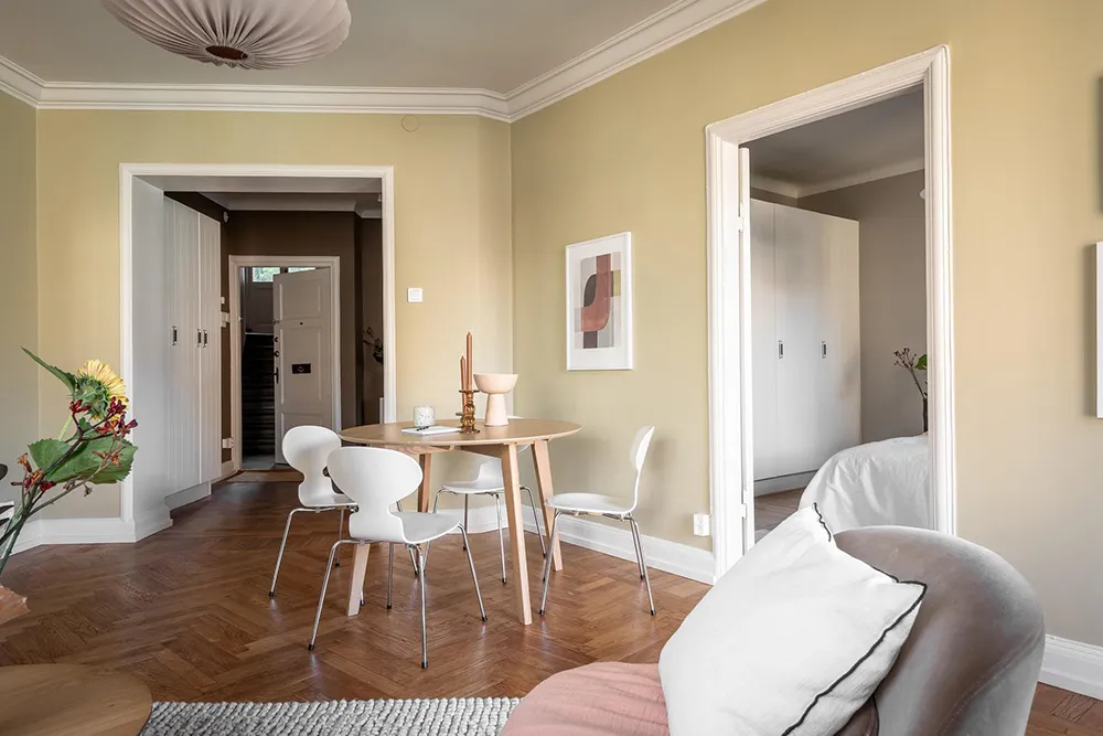 Couleurs d'automne dans le design d'un appartement scandinave (69 m²) - Gallery image 11