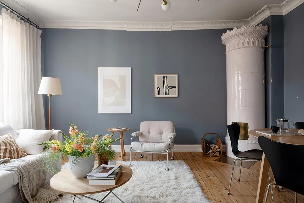 Murs bleus et meubles blancs : appartement à Göteborg (76 m²) - Gallery image 6