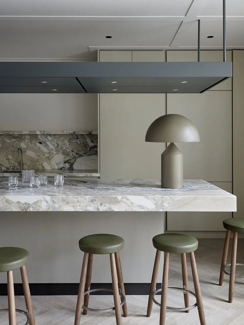 Diseño contemporáneo refinado del estudio holandés Framework Studio - Gallery image 12