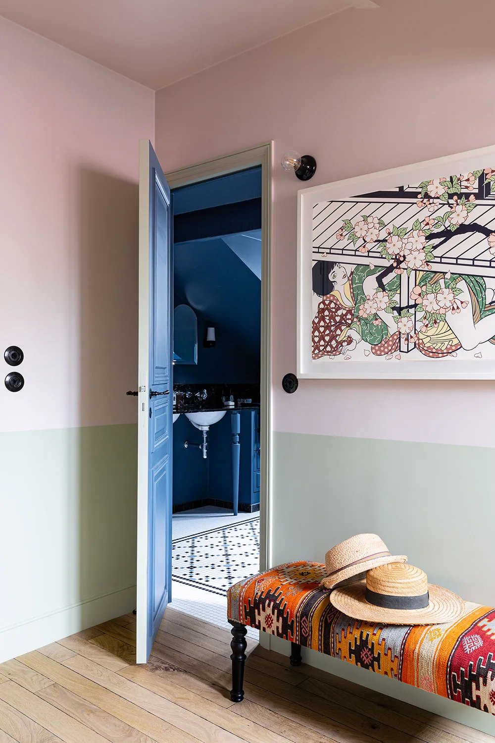 Beautiful Apartments with Charming Bright Interiors for Families in Paris - Gallery image 22