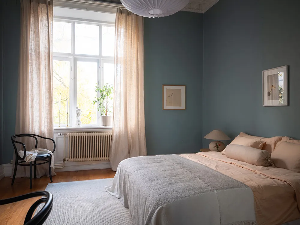 Rose et autres teintes douces dans la conception d'un appartement suédois (89 m²) - Gallery image 13