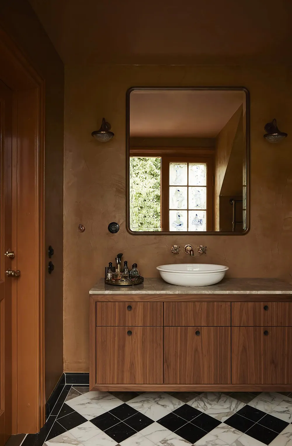 Mix cosy de style anglais et scandinave dans les œuvres de l'atelier Pernille Lind - Gallery image 26