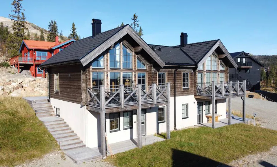 स्वीडन में स्थित एक आधुनिक शैली का घर, जिसमें काले रंग की फर्नीचर है (क्षेत्रफल: 102 वर्ग मीटर) - Gallery image 17