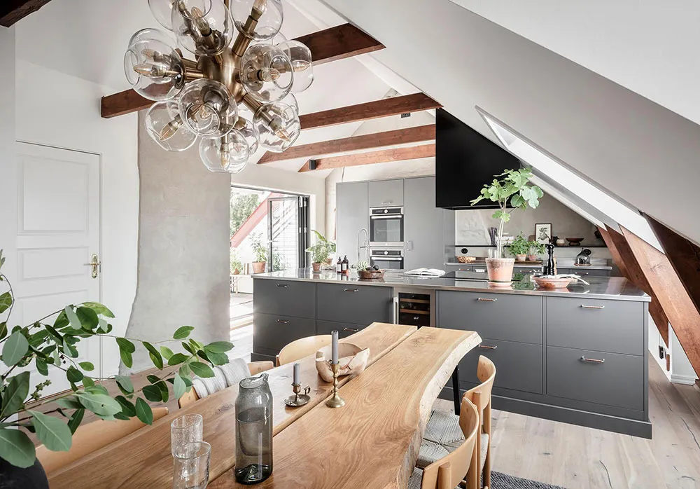 Living Room with Red Sofa and Spacious Loft: Apartment in Gothenburg - Gallery image 17