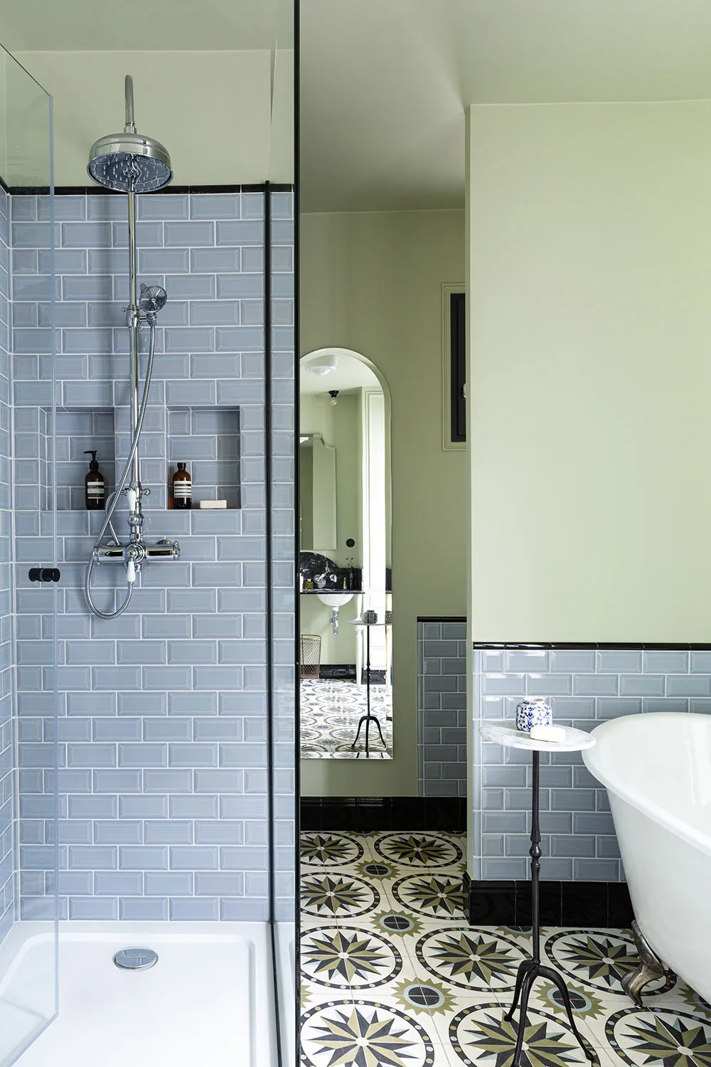 Beautiful Apartments with Charming Bright Interiors for Families in Paris - Gallery image 12