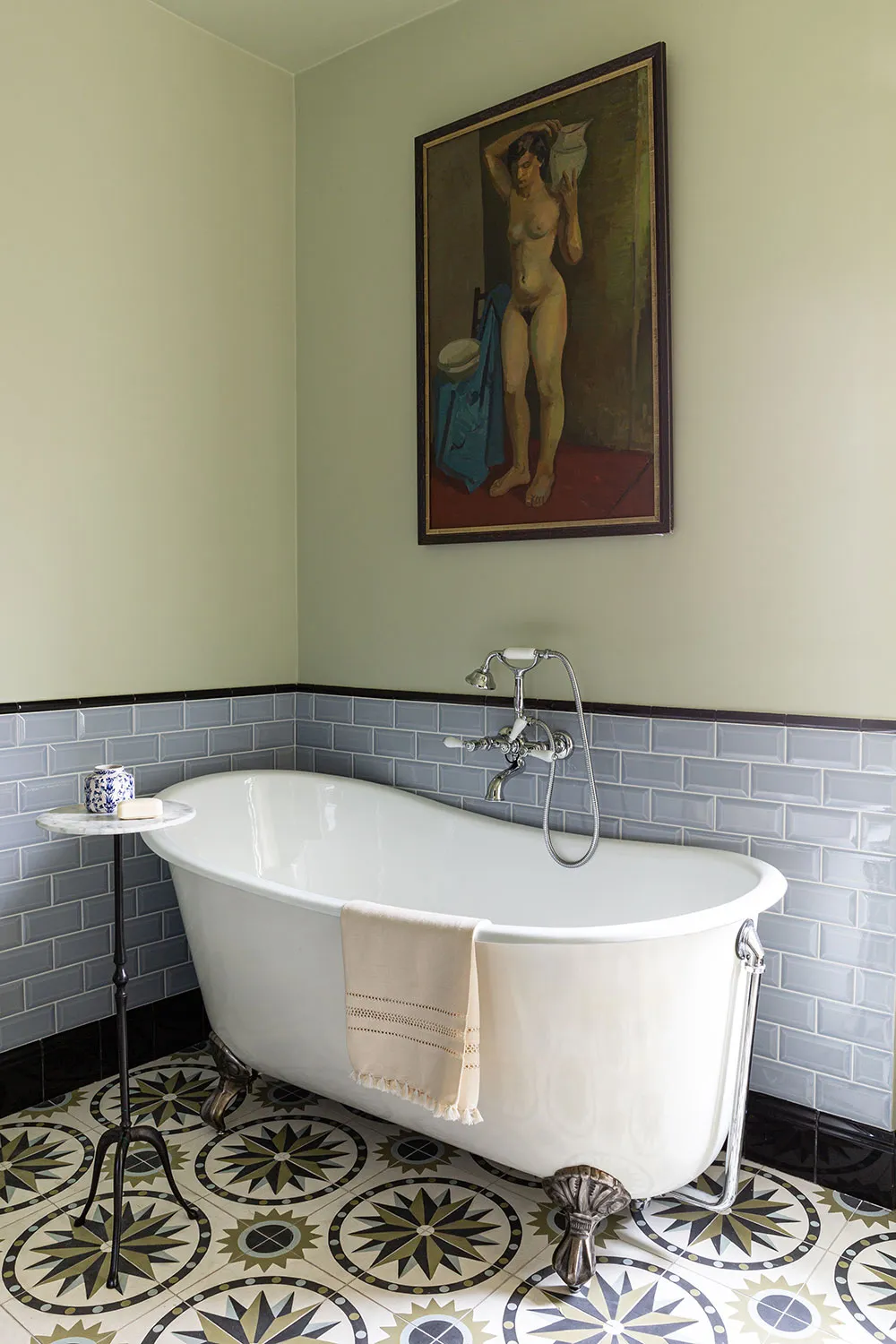 Beautiful Apartments with Charming Bright Interiors for Families in Paris - Gallery image 14