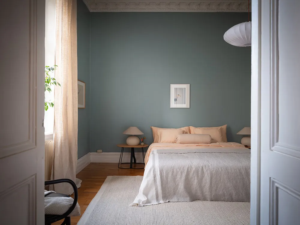 Rose et autres teintes douces dans la conception d'un appartement suédois (89 m²) - Gallery image 11