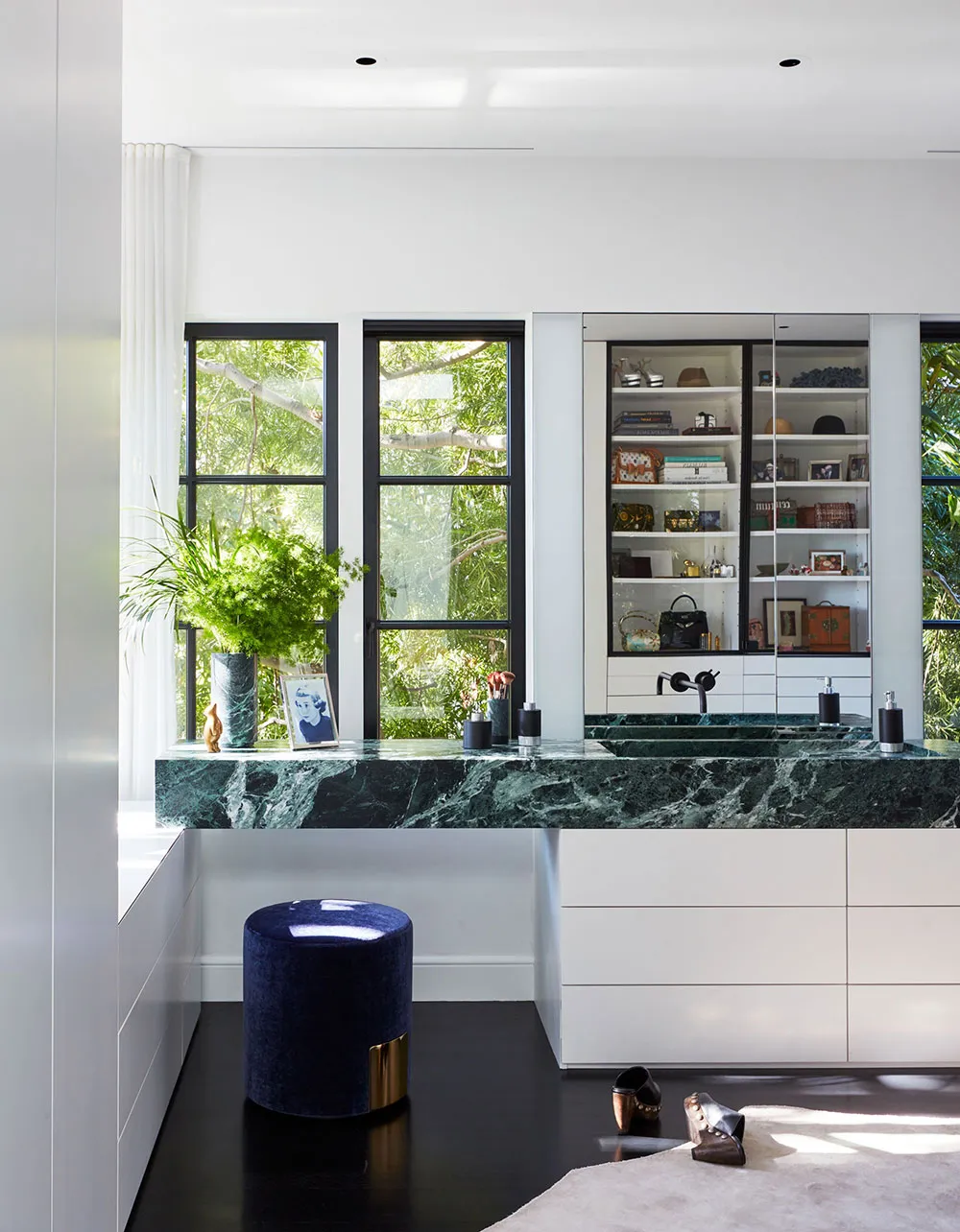 Diseño ecléctico y refinado de una villa italiana de 100 años en California - Gallery image 14