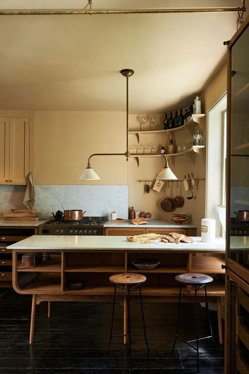 Une cuisine vivante et chaleureuse à Londres par deVOL - Gallery image 7