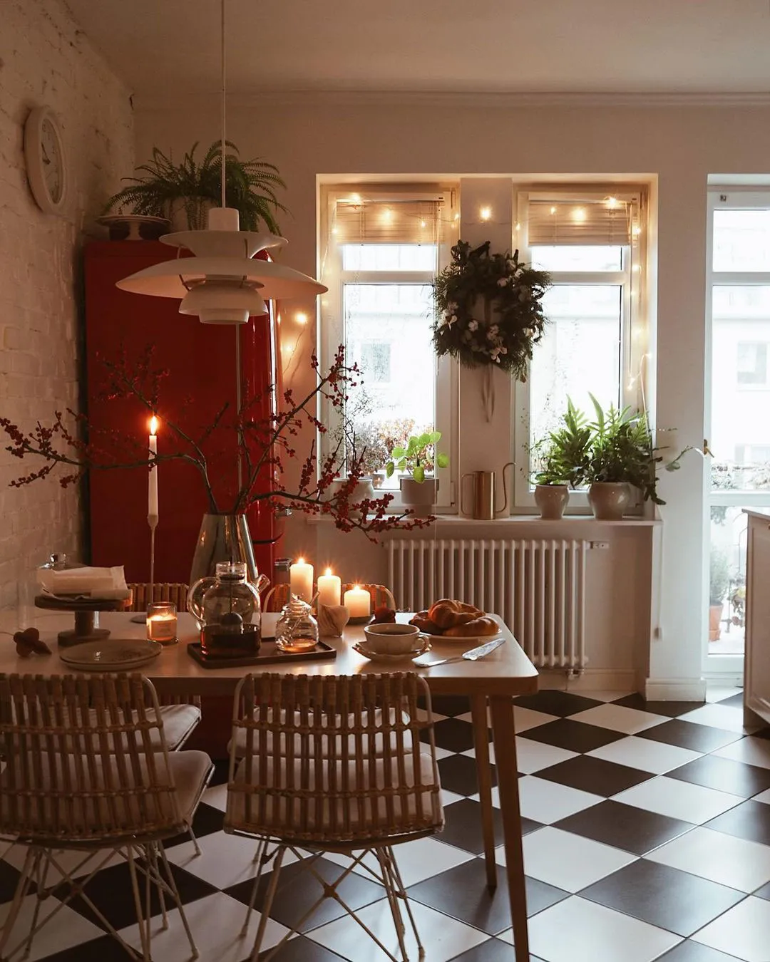 Intérieur lumineux d'appartement en Pologne inspiré par les motifs scandinaves - Gallery image 24