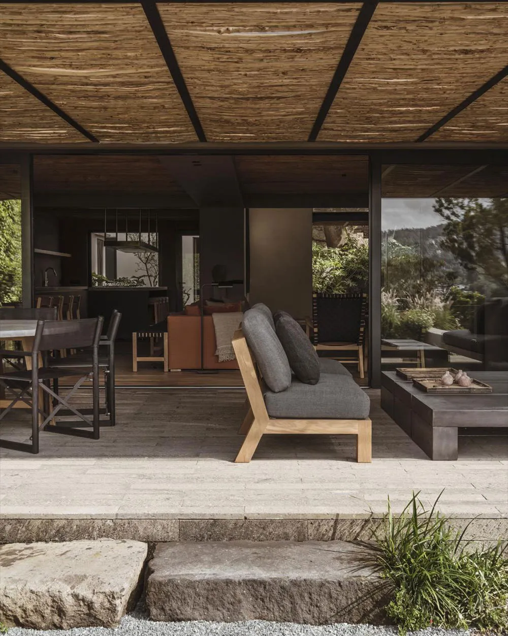 Atmosphärischer Wabi-Sabi-Stil im Design einer Villa in Mexiko - Gallery image 15