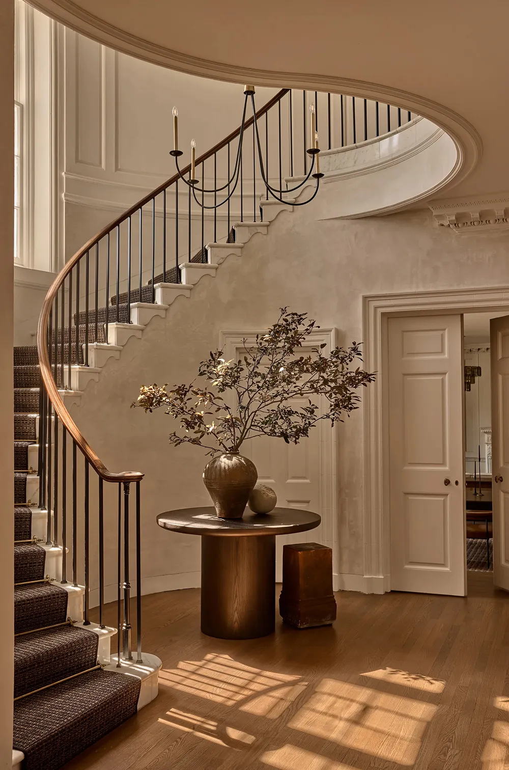 Atmosferycznie i stylowo: czasowy design od studia Haldon House - Gallery image 17