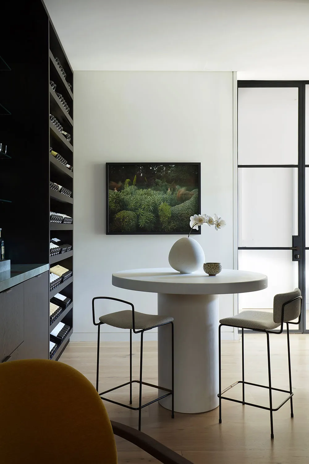 Sunlit and vibrant interior of a family home on the coast in Sydney - Gallery image 8