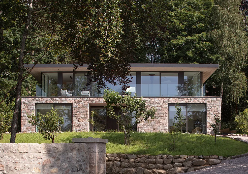 Calor de madera natural y diseño minimalista: casa moderna en Escocia - Gallery image 16