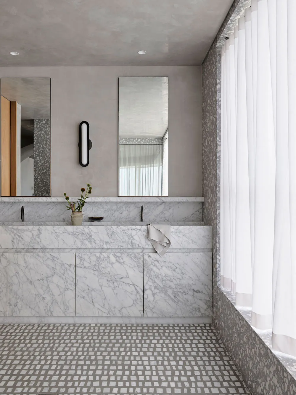 Тепло натурального дерева і елегантність каменю: затишний будинок у Сіднеї - Gallery image 20