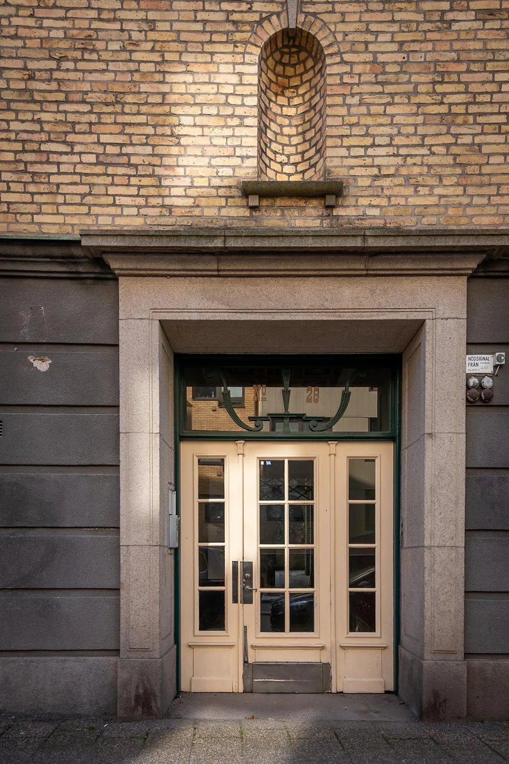 Couleurs d'automne dans le design d'un appartement scandinave (69 m²) - Gallery image 28