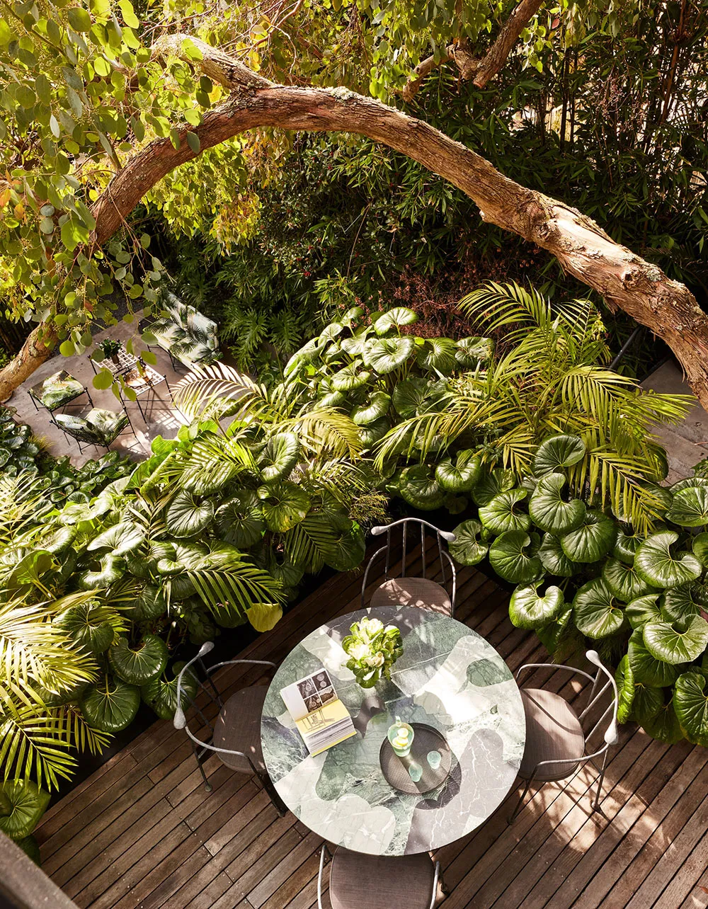 Diseño ecléctico y refinado de una villa italiana de 100 años en California - Gallery image 1