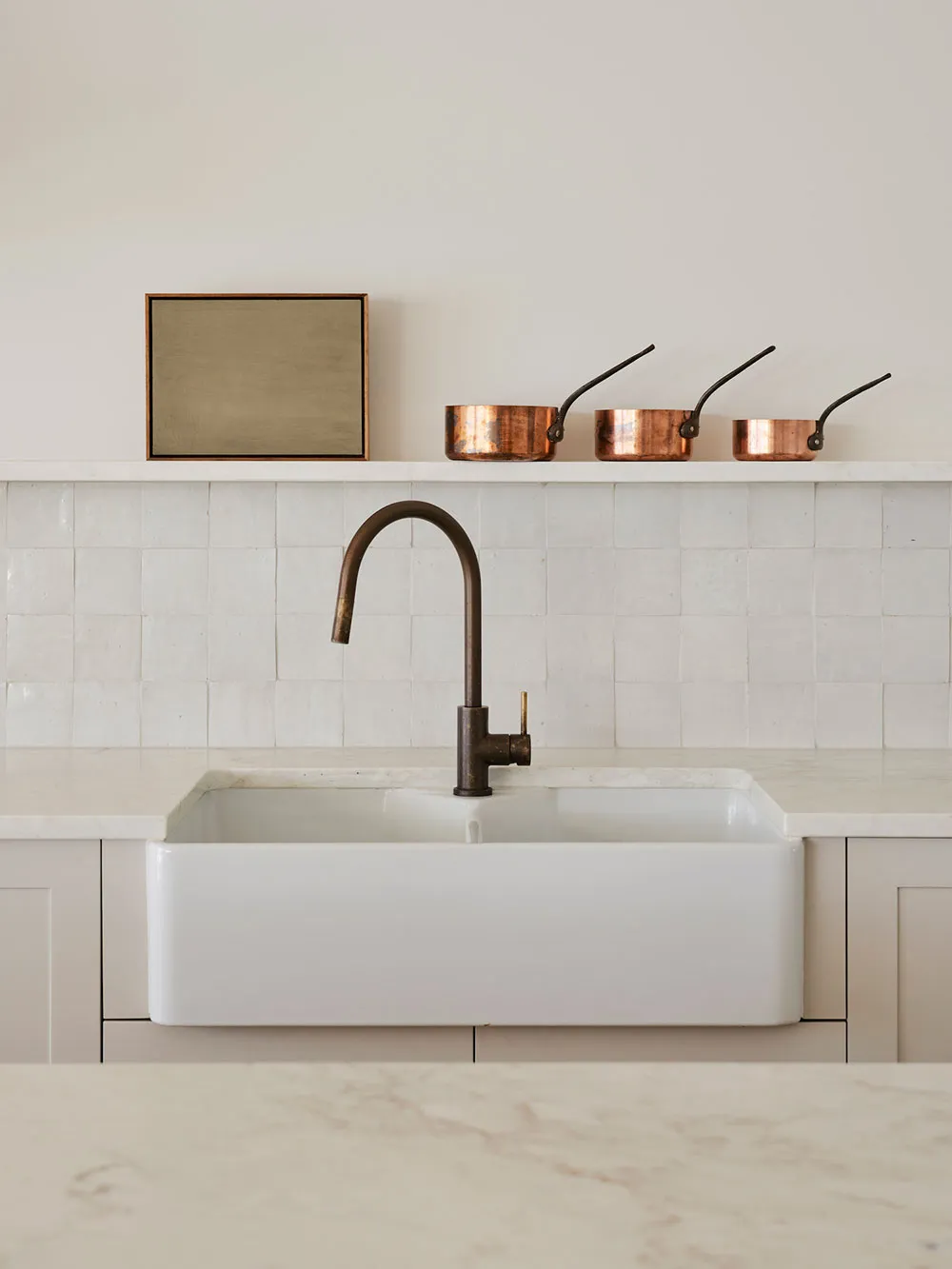 Intérieurs blancs et vues panoramiques : maison côtière à Sydney - Gallery image 5