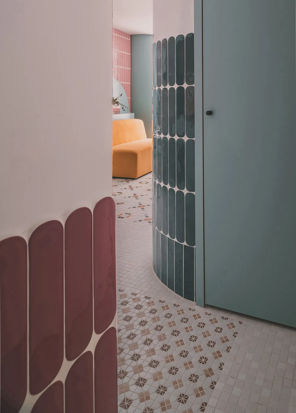 Unique Interior with Tile: Small Apartment in Madrid (56 sqm) - Gallery image 10