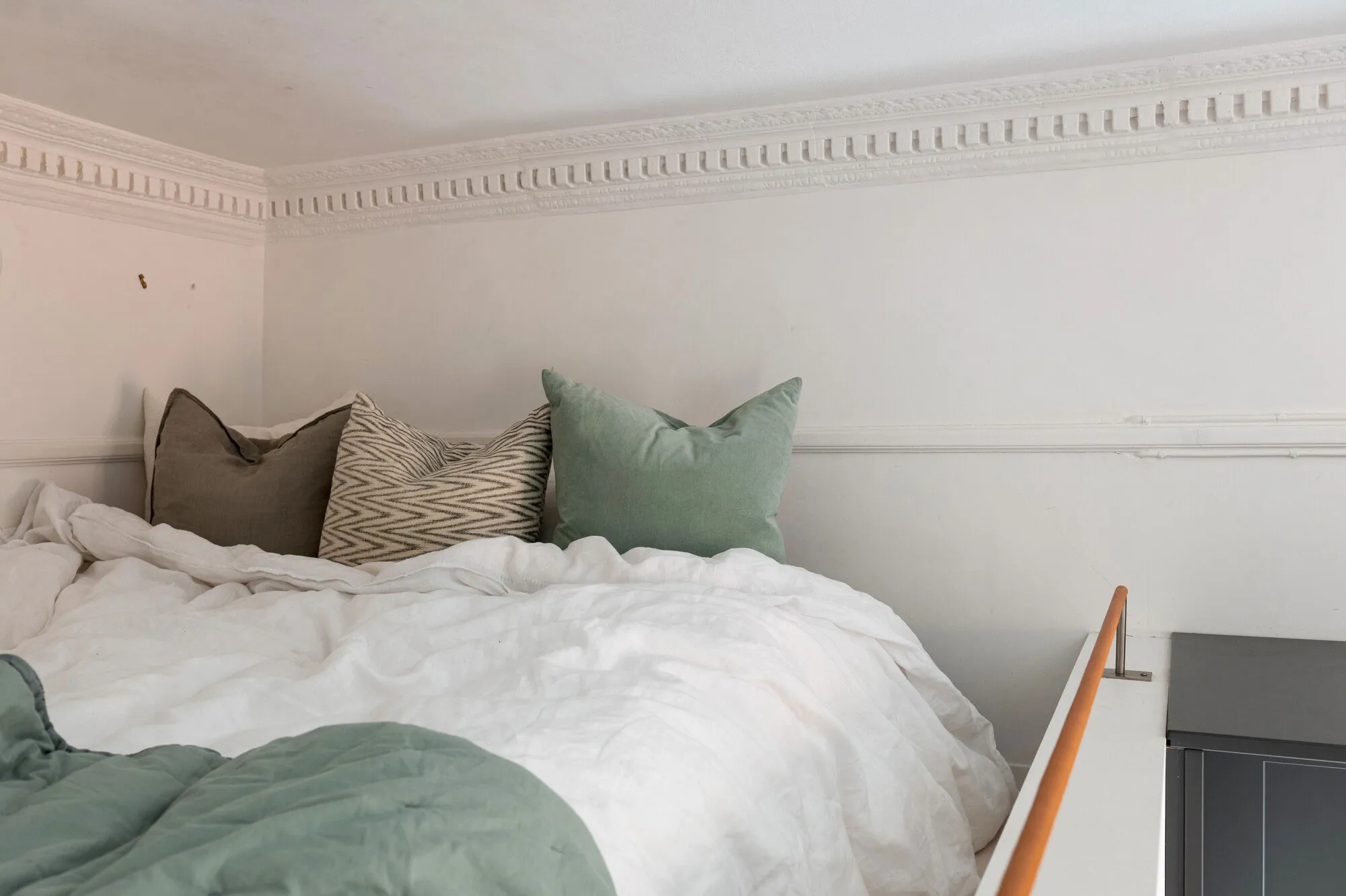 Kleine skandinavische Wohnung mit Loft (28 qm) - Gallery image 11