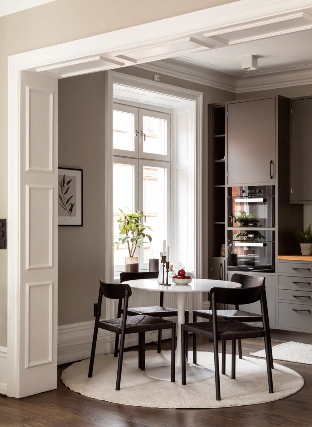 Jolie appartement angulaire à Stockholm avec un mélange agréable de vieilles et nouvelles choses - Gallery image 6