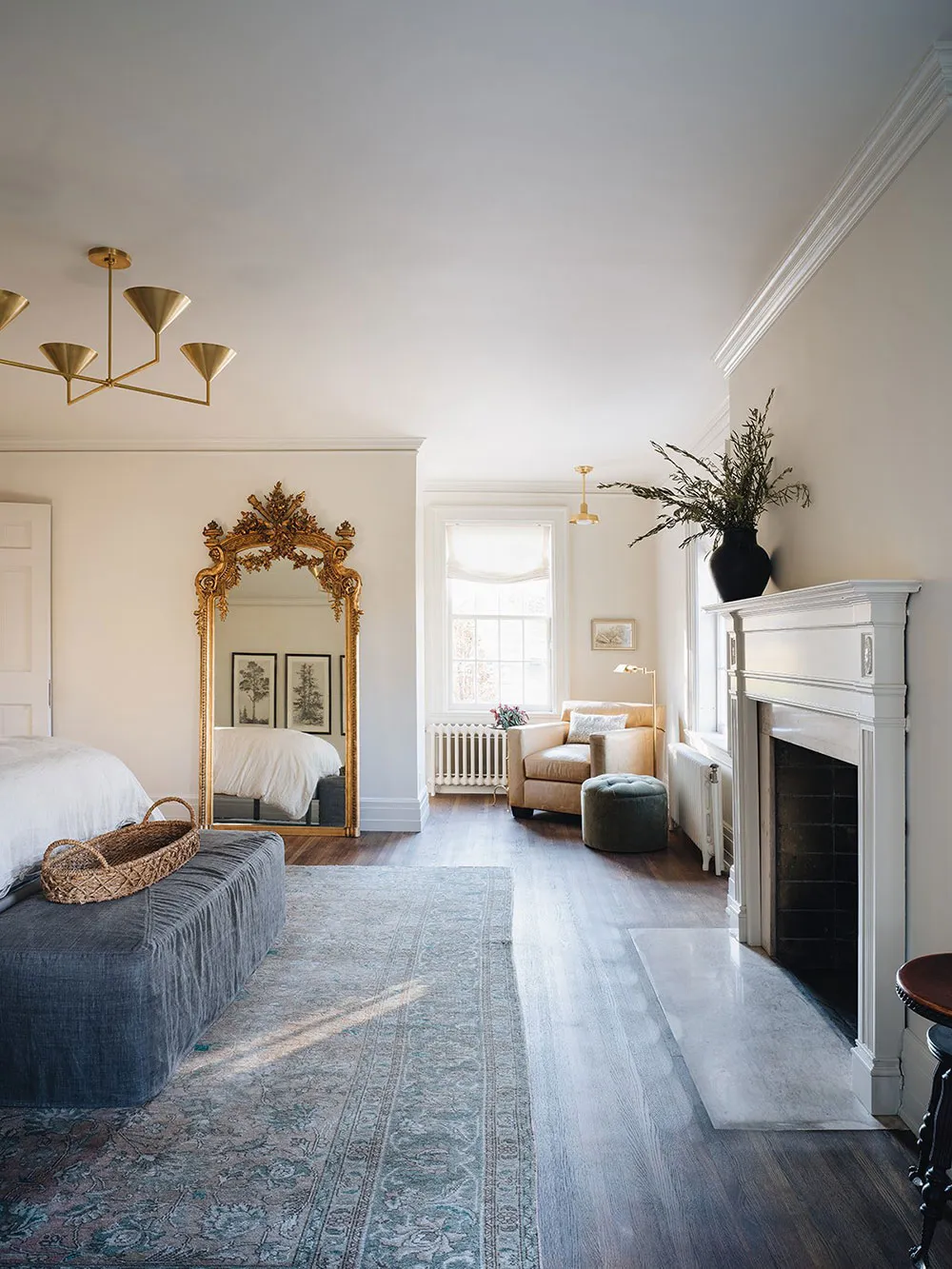 Formes esthétiques et tons chaleureux : une maison très belle au Michigan - Gallery image 26