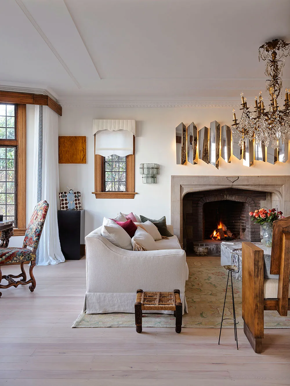 Antique and European Influence in the Design of a Magnificent Historical House in Sydney - Gallery image 3