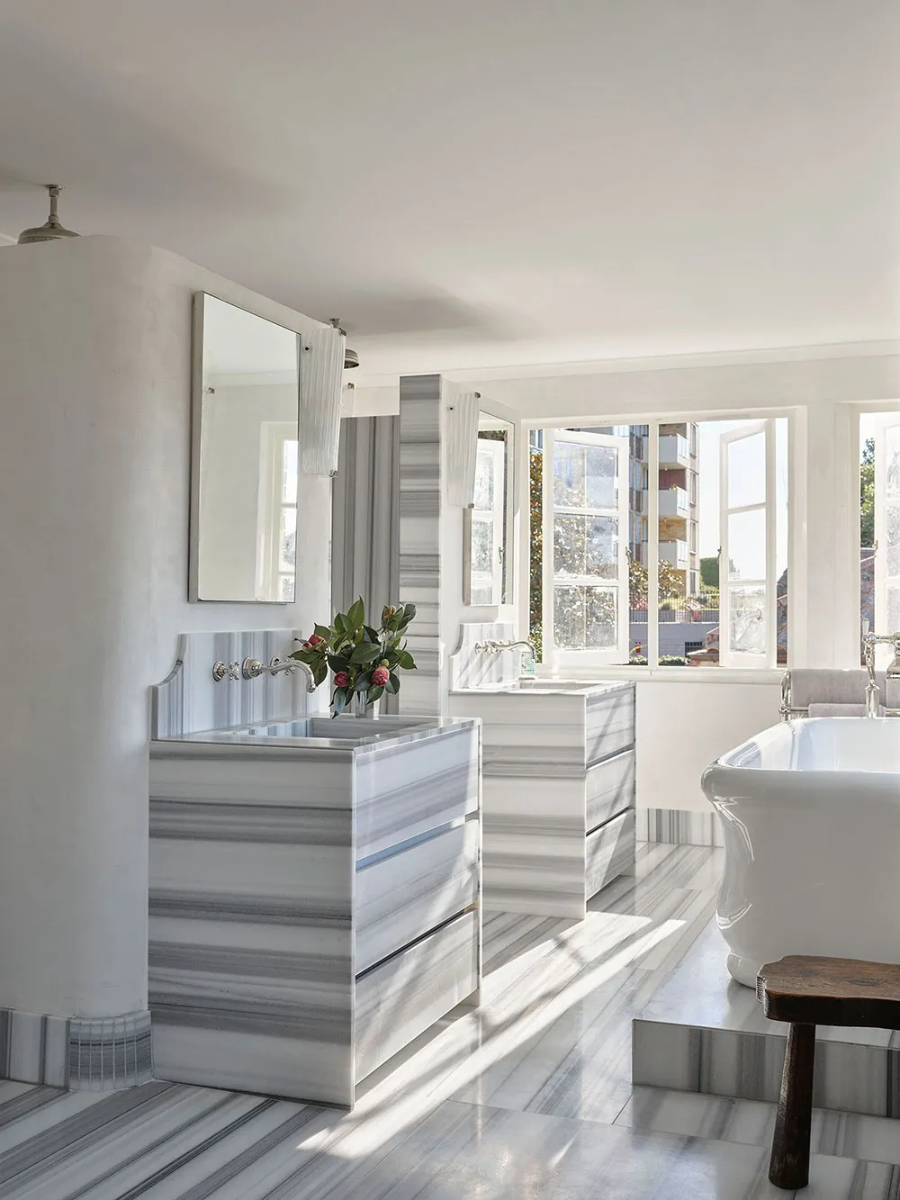 Antique and European Influence in the Design of a Magnificent Historical House in Sydney - Gallery image 17