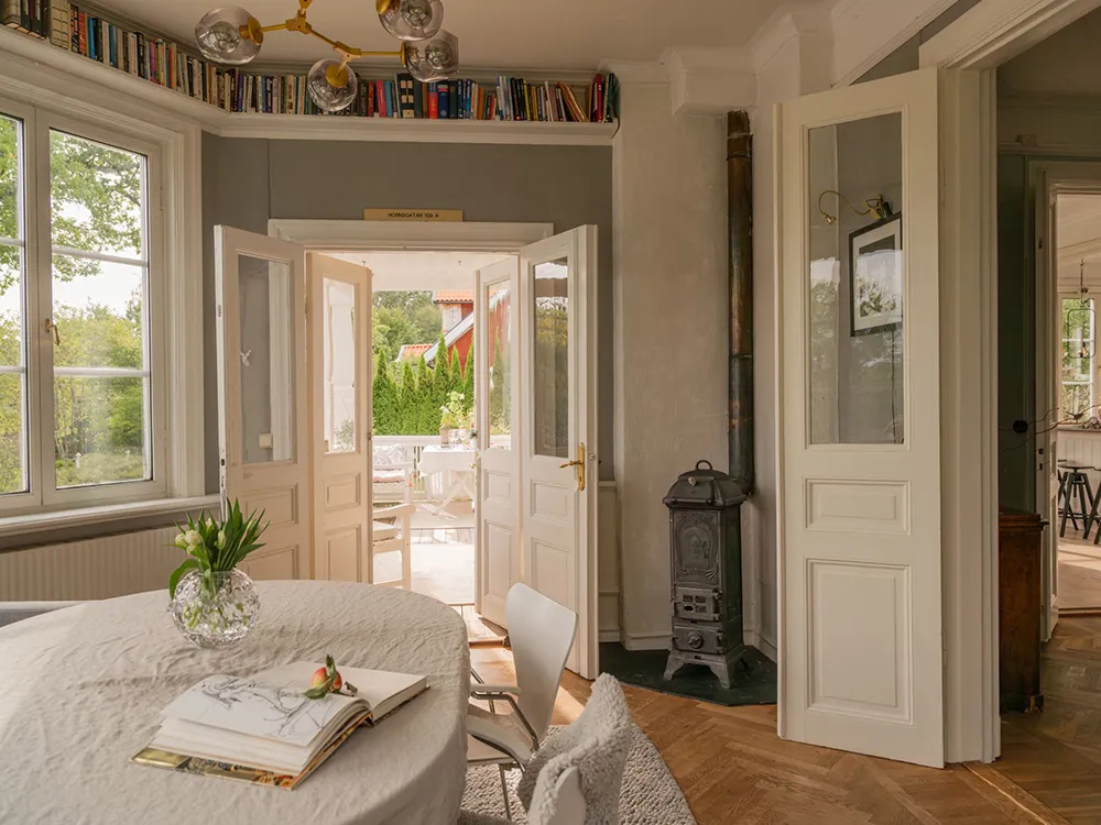 Urocza tradycyjna willa z basenem w Szwecji - Gallery image 10