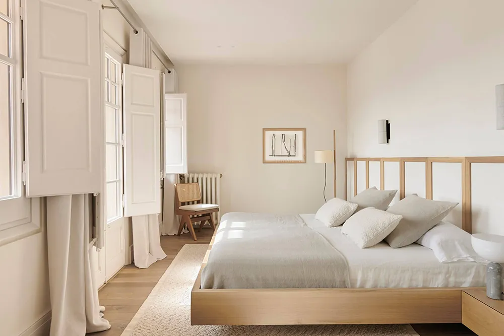 Light Modern Update of a Historic House in Catalonia - Gallery image 8