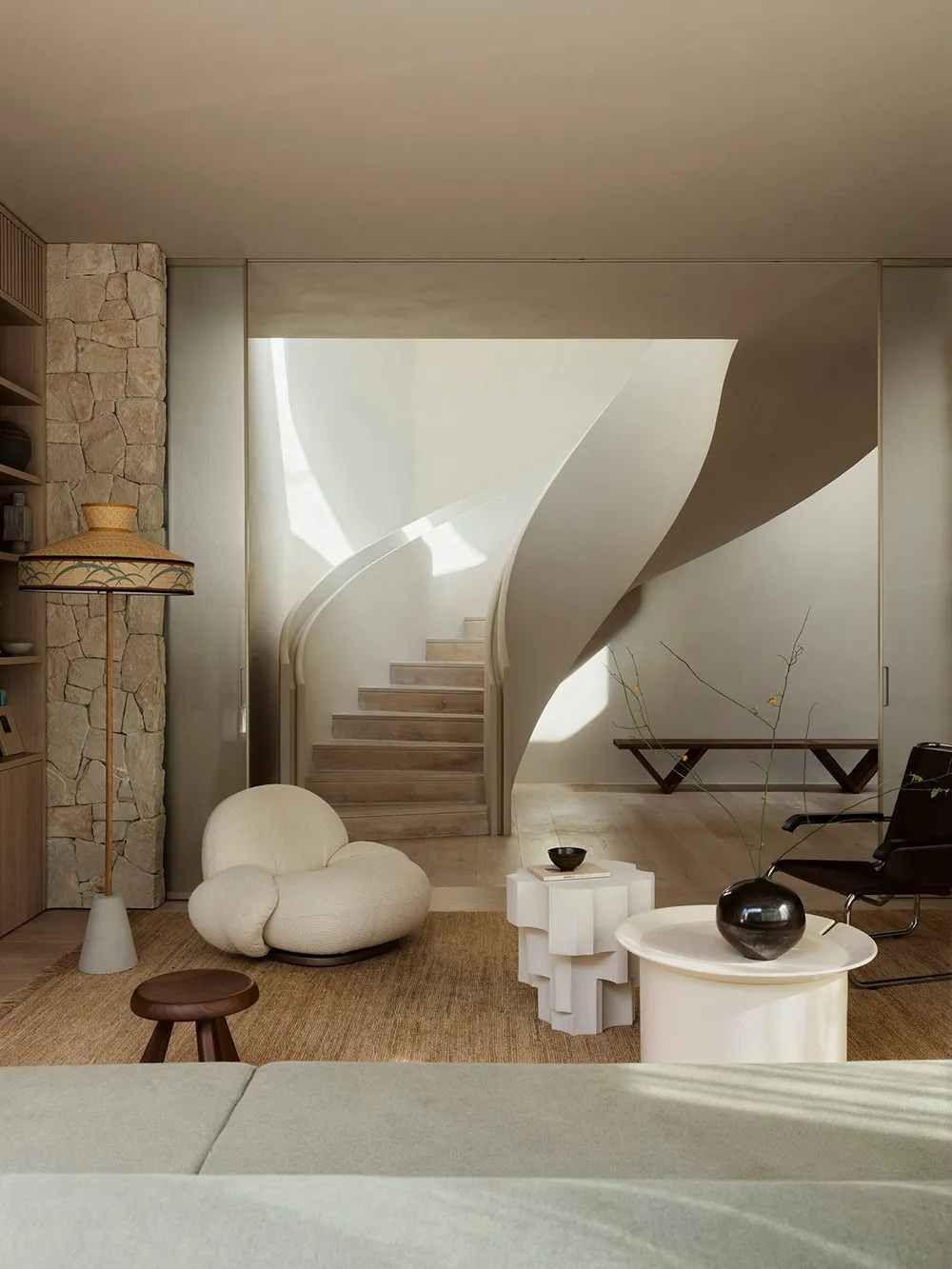 Soft Modern Interiors of a Stunning Oceanfront Villa in Australia - Gallery image 8