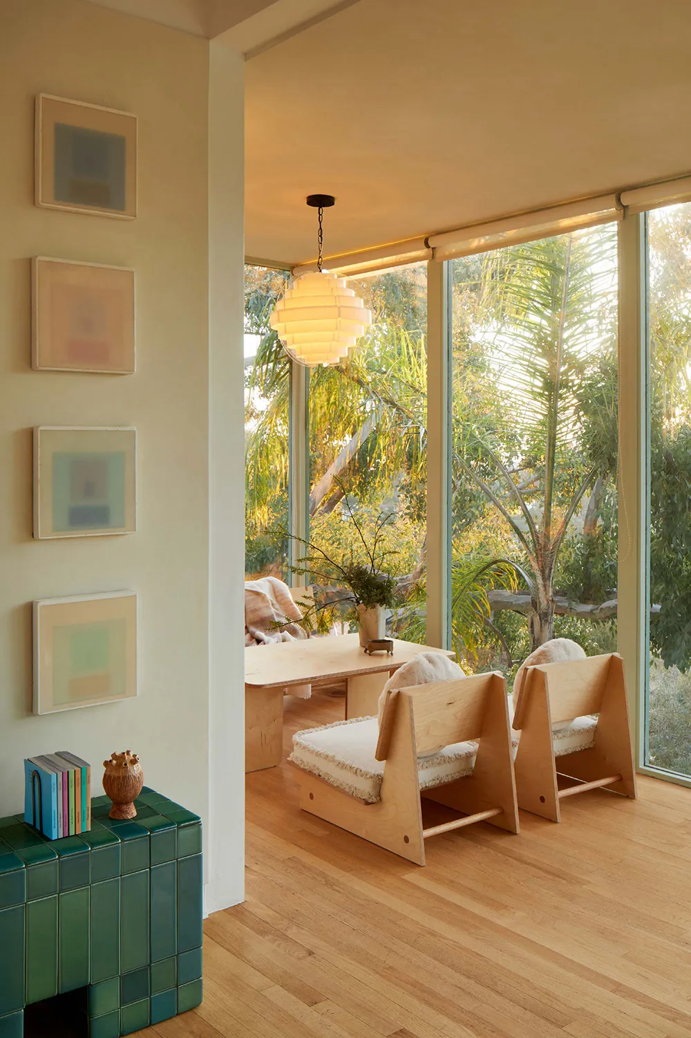 Kolorowy интерьер mid-century muzyka i piosenkarz w Holivudzie - Gallery image 5