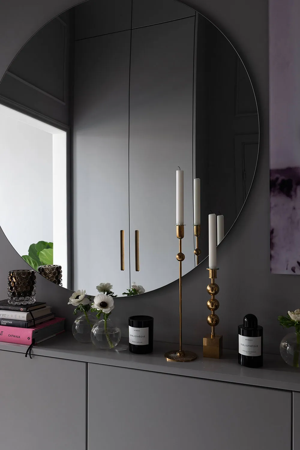 Tonos oscuros y dormitorio en nicho: apartamento pequeño en Suecia (37 m²) - Gallery image 14