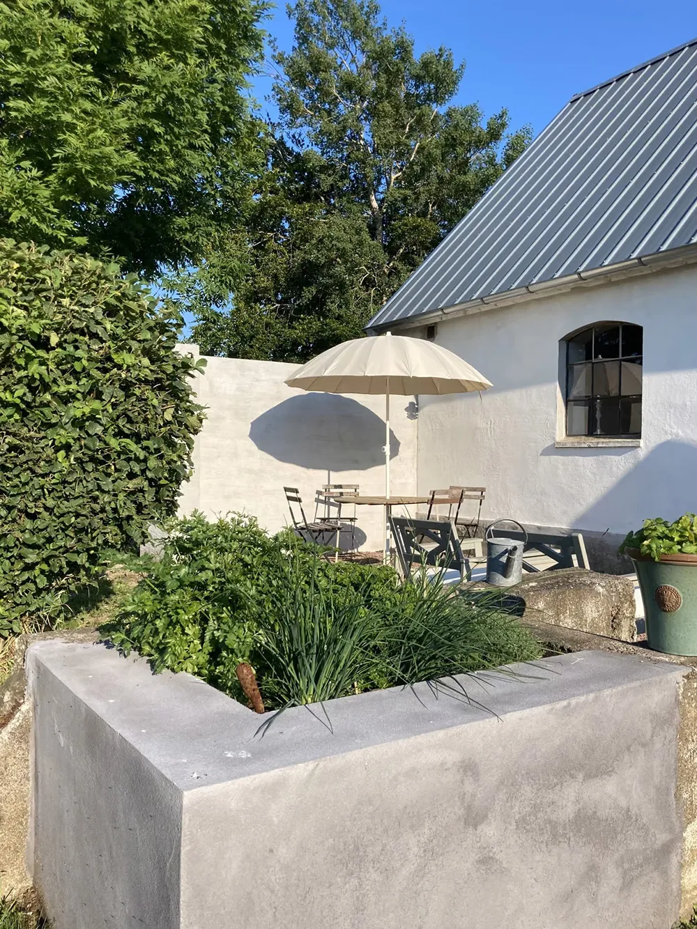 Просторные и тёплые интерьеры бывшей фермы в Швеции - Gallery image 35